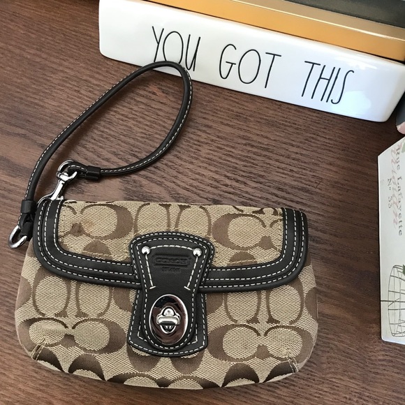 Coach Wristlet - Picture 1 of 6